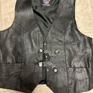 ALL STATE LEATHER BIKER VEST WITH CHAIN ACCENTS NEW SIZE XL